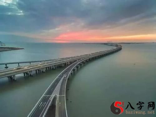 梦见在海上的桥